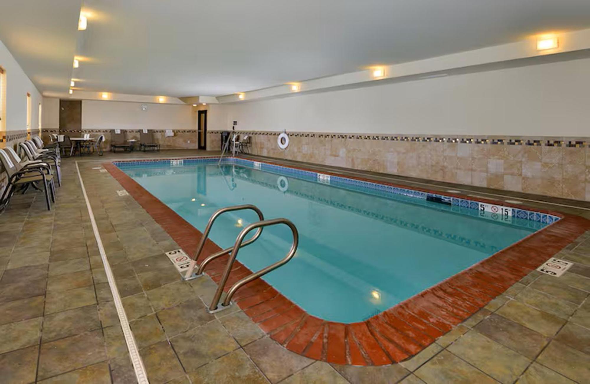 Hampton Inn Оттамва Екстер'єр фото